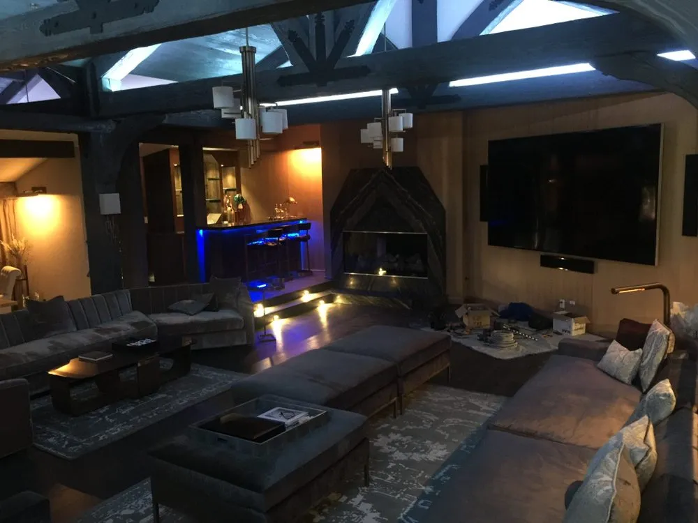 Affordable electrical repair service in Pacific Palisades, CA - Center Light Electric