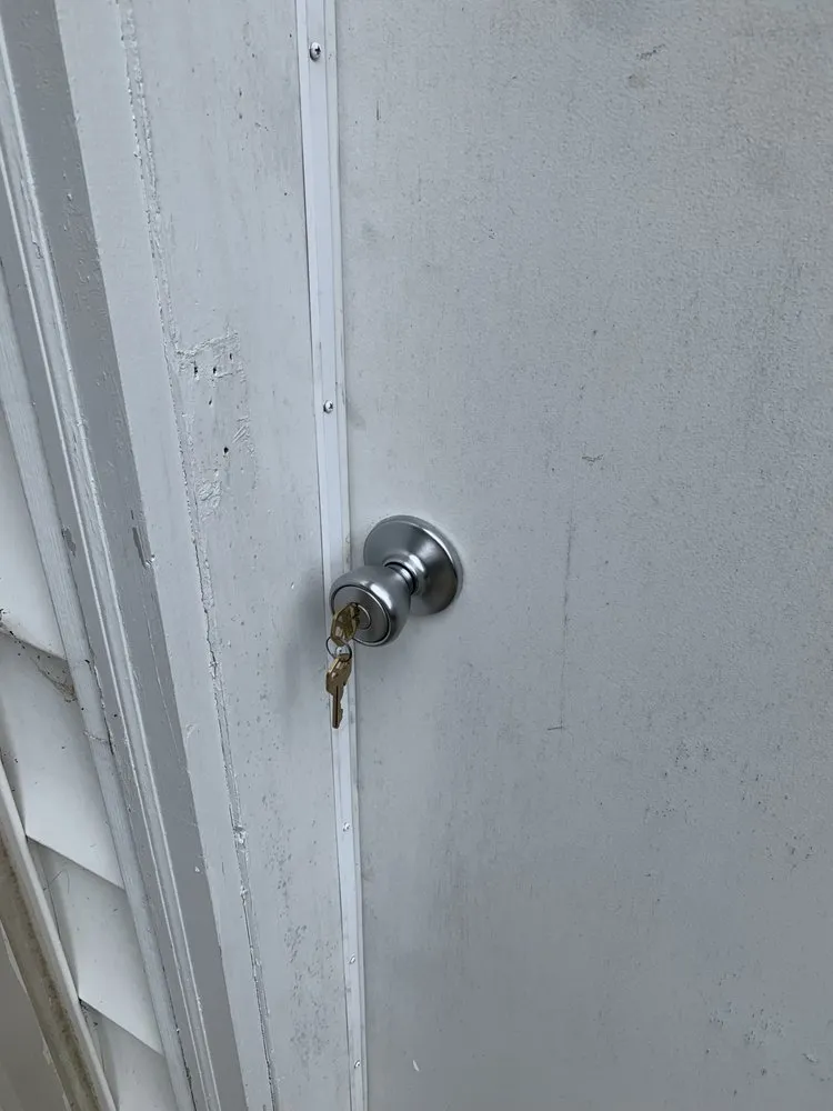 Trusted outlet and switch repair experts serving Sugarcrk Township, OH - Centerville Garage Doors
