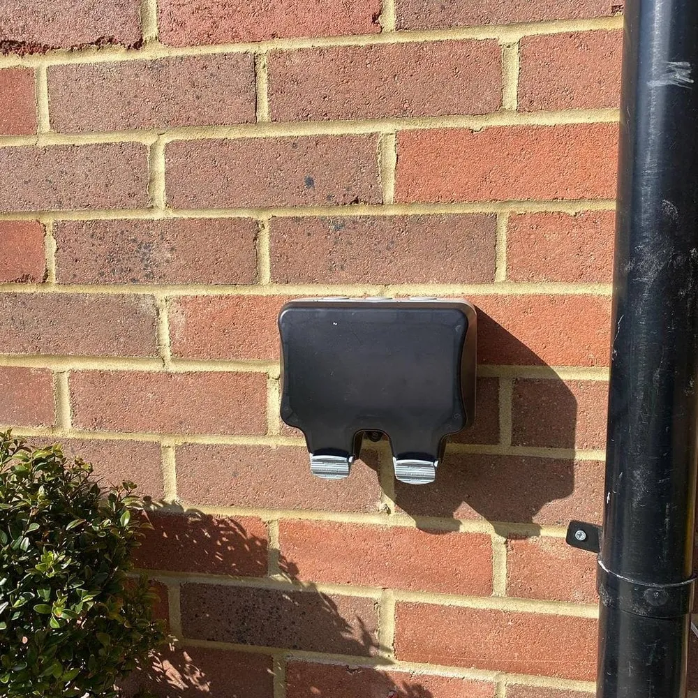 Slide of Central Arlington Electrician