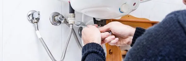 Central Oregon Handyman Service Logo