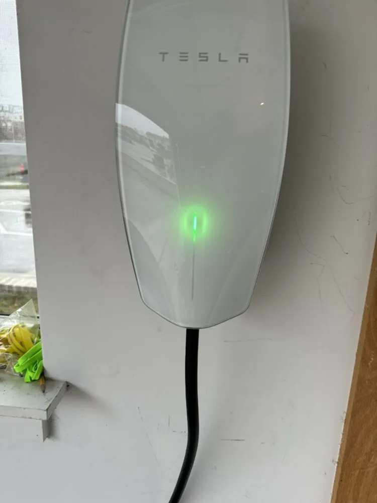 Professional electrical service for homes in circuit breaker repair,  by 