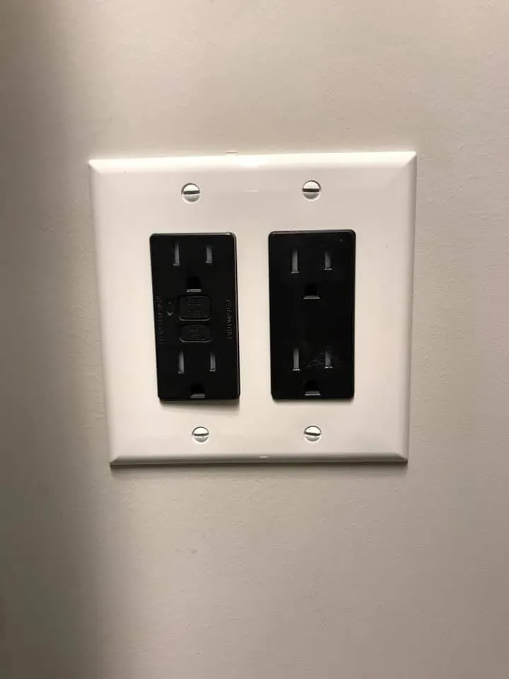 Reliable electrician providing emergency electrical service in Flushing, NY - Centric 24 Hour Electrician