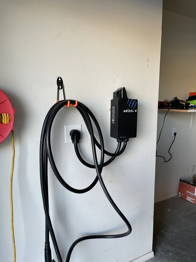 Licensed panel upgrade experts serving ,  - Cerda Electric