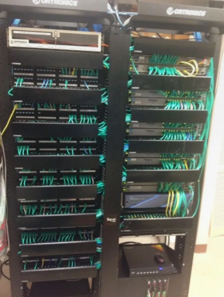 Affordable electrician providing panel upgrade in , 