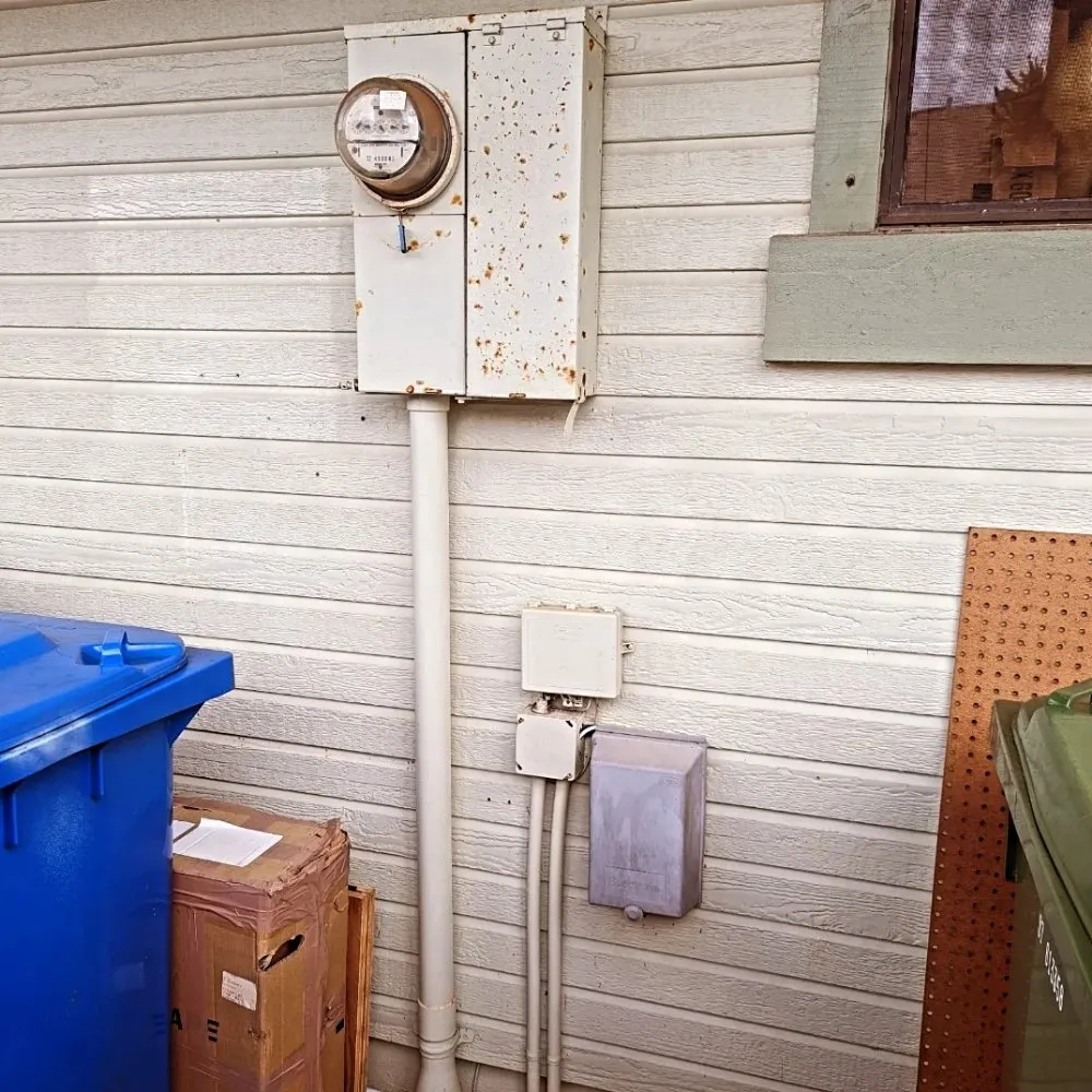 Certified electrician providing circuit breaker repair in Urban Honolulu, HI - Certified Electrical Services