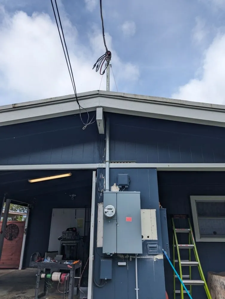 Reliable electrician providing electrical repair in Urban Honolulu, HI - Certified Electrical Services