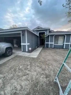 Slide of Cesar Handyman