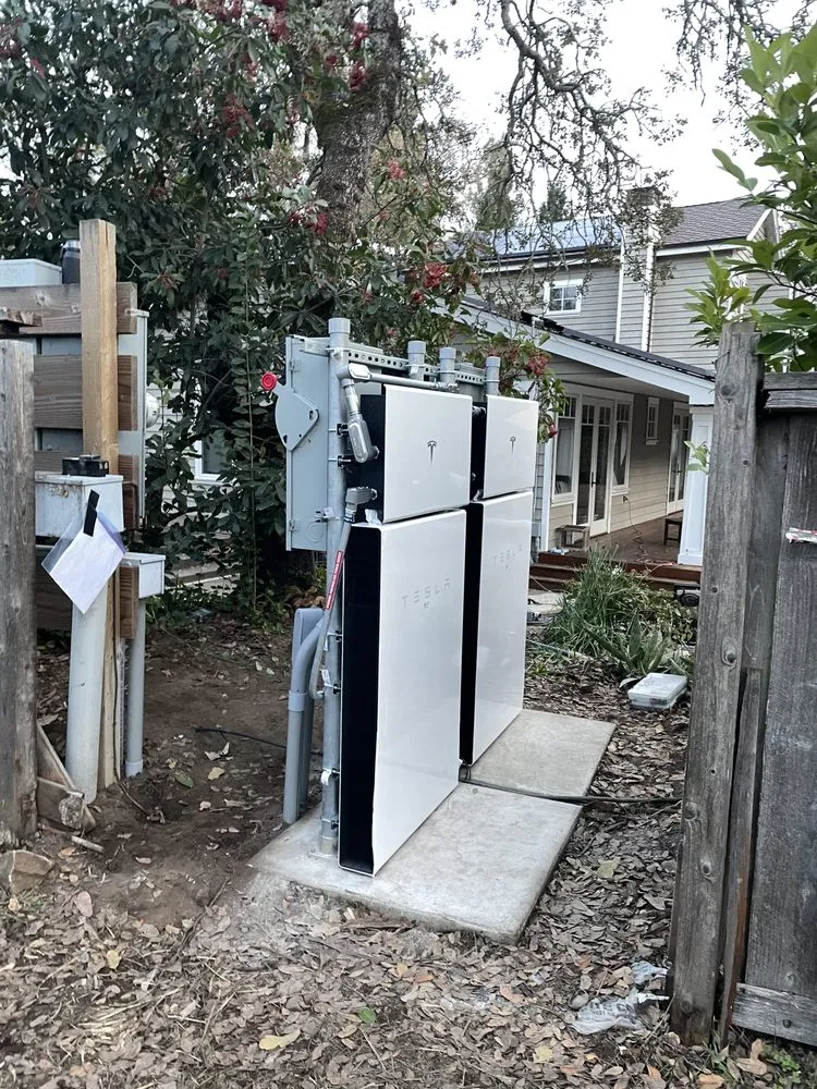 Slide of CEZ Electric and Maintenance