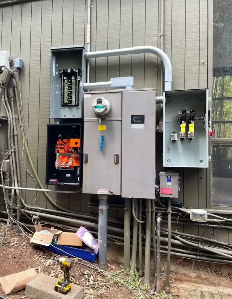 Slide of CEZ Electric and Maintenance