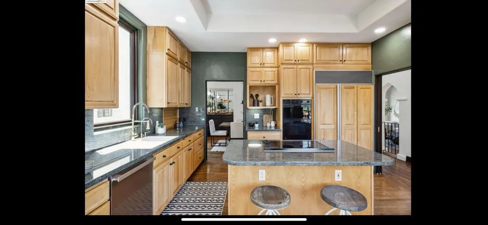 Slide of Chable Cleaning & Maintenance Services