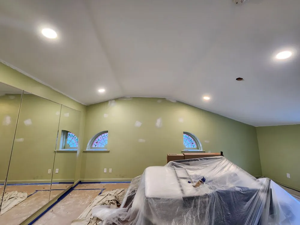Licensed electrician providing electrical repair in Wynnewood, PA - Chai Electric