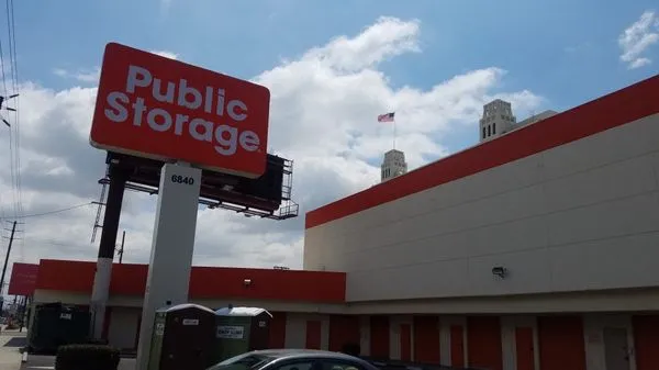 Chamberlin Power Logo