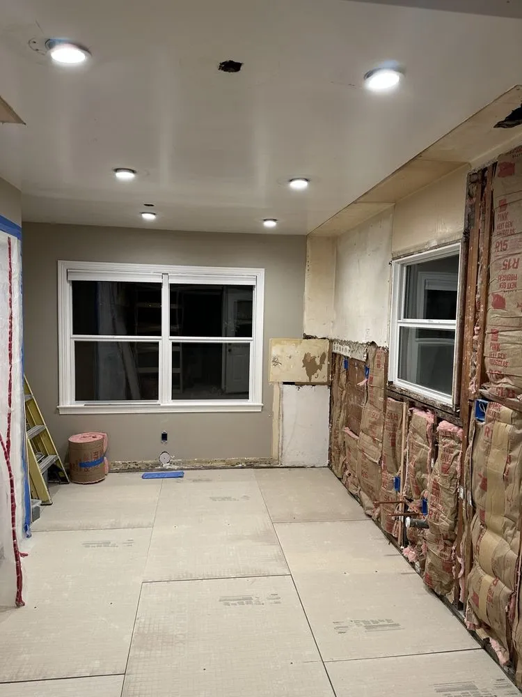 Slide of Chan Handyman