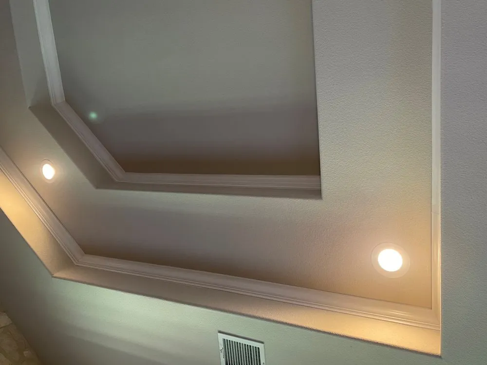 Trusted electrician providing electrical repair in , 