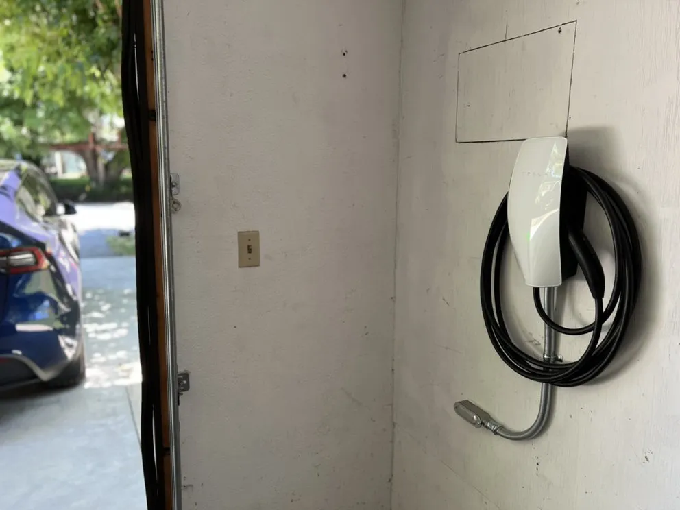 Slide of Charged Up EVs