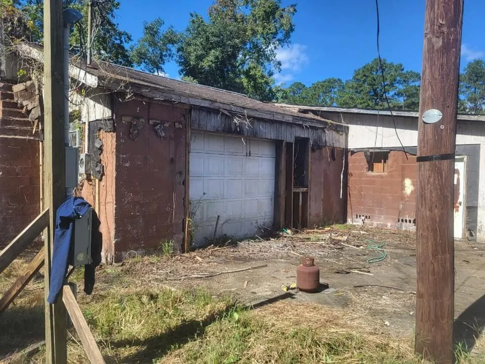 Affordable emergency electrical service in ,  by Charleston's Workaholics