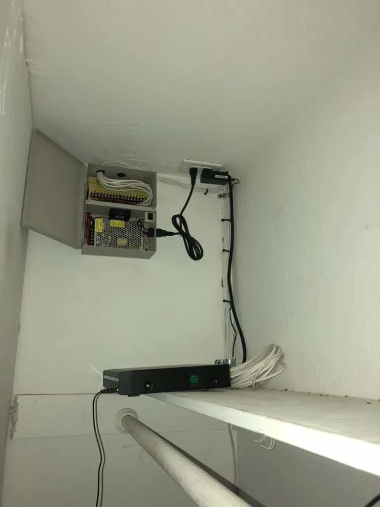 Expert emergency electrical service experts serving ,  - Charlitin Electric