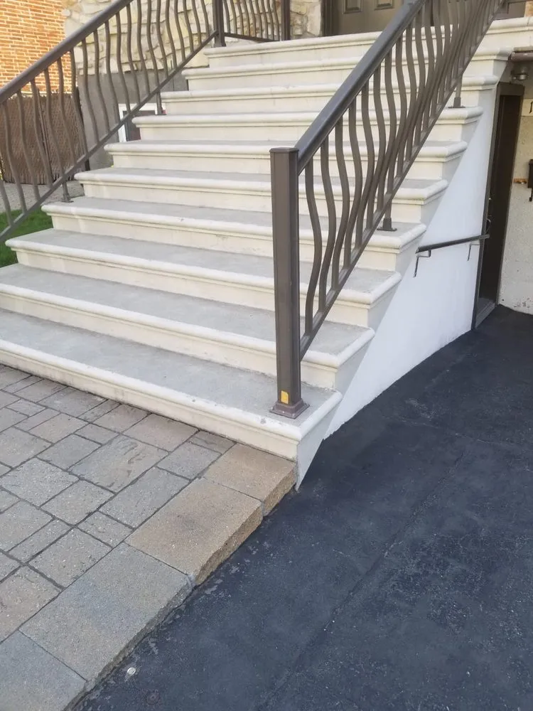 Slide of Charly’s Construction