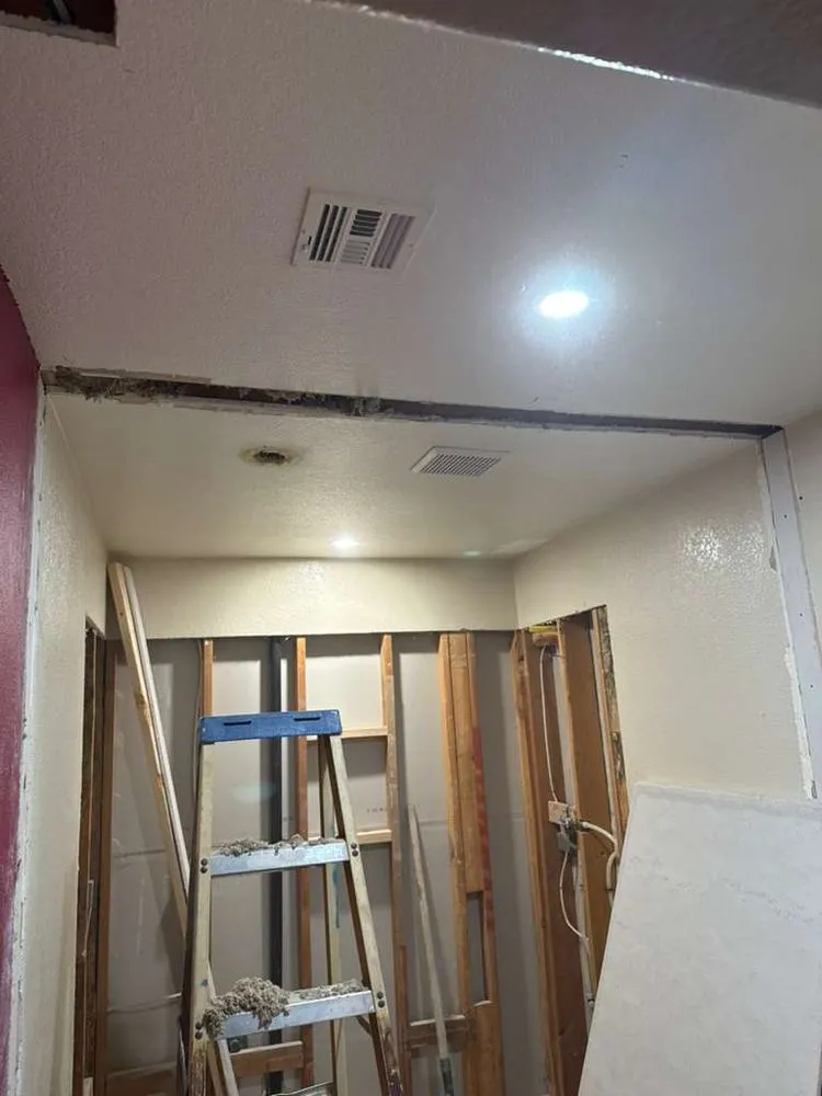 Slide of Chavez electric