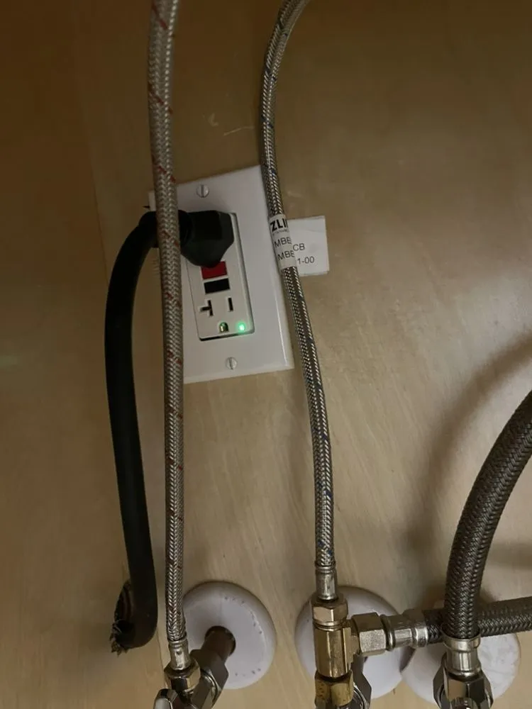 Slide of Chavez Electrical Services