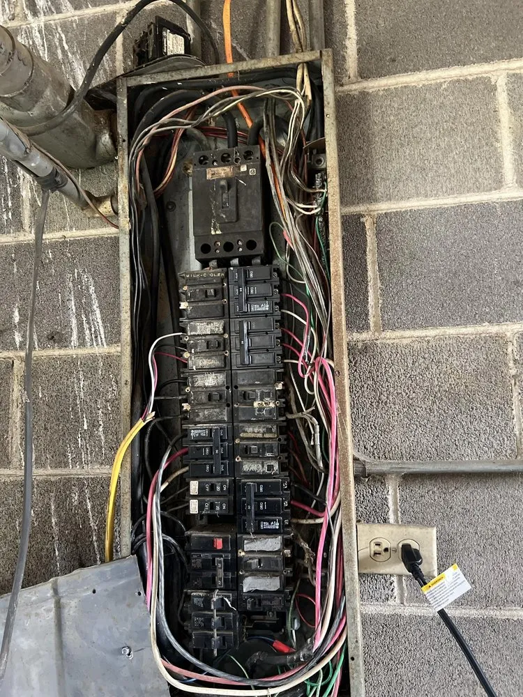 Reliable emergency electrical service in Ridgeside, TN by Chavez HVAC & Electric
