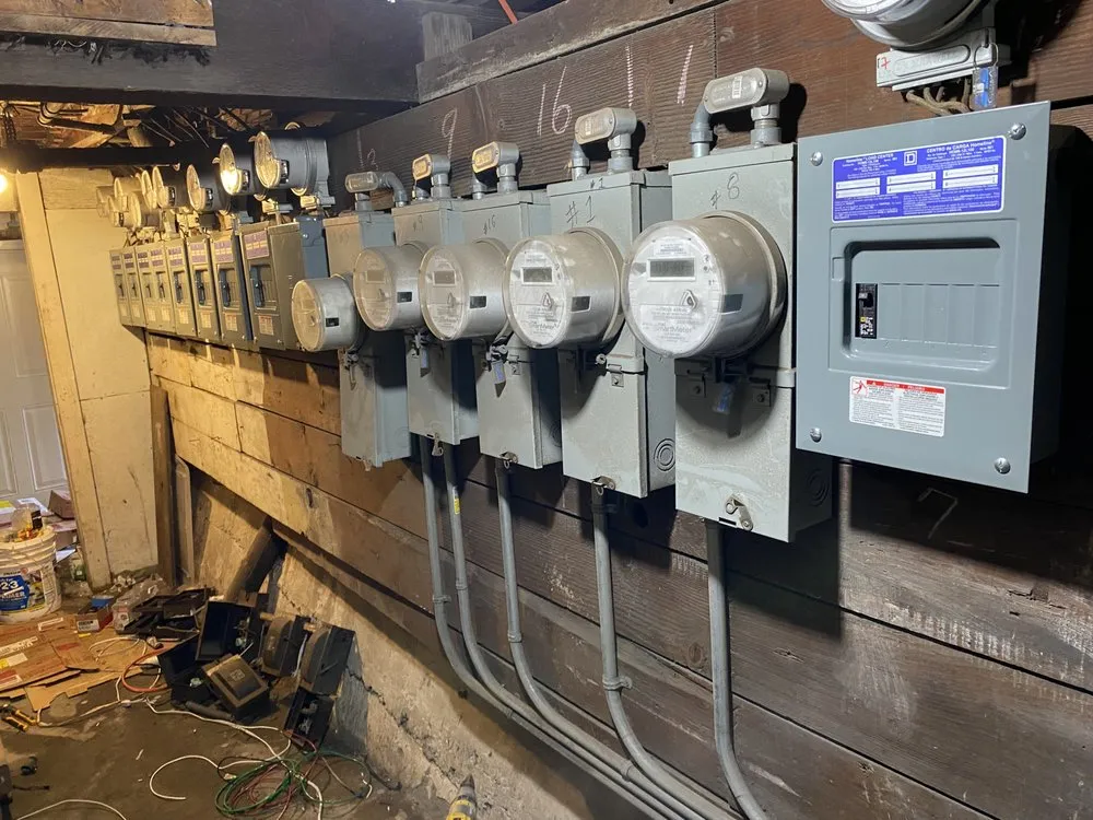 Slide of Chavos Electric