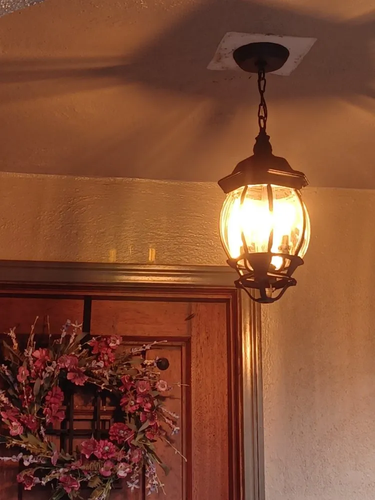 Slide of Chavos Electric