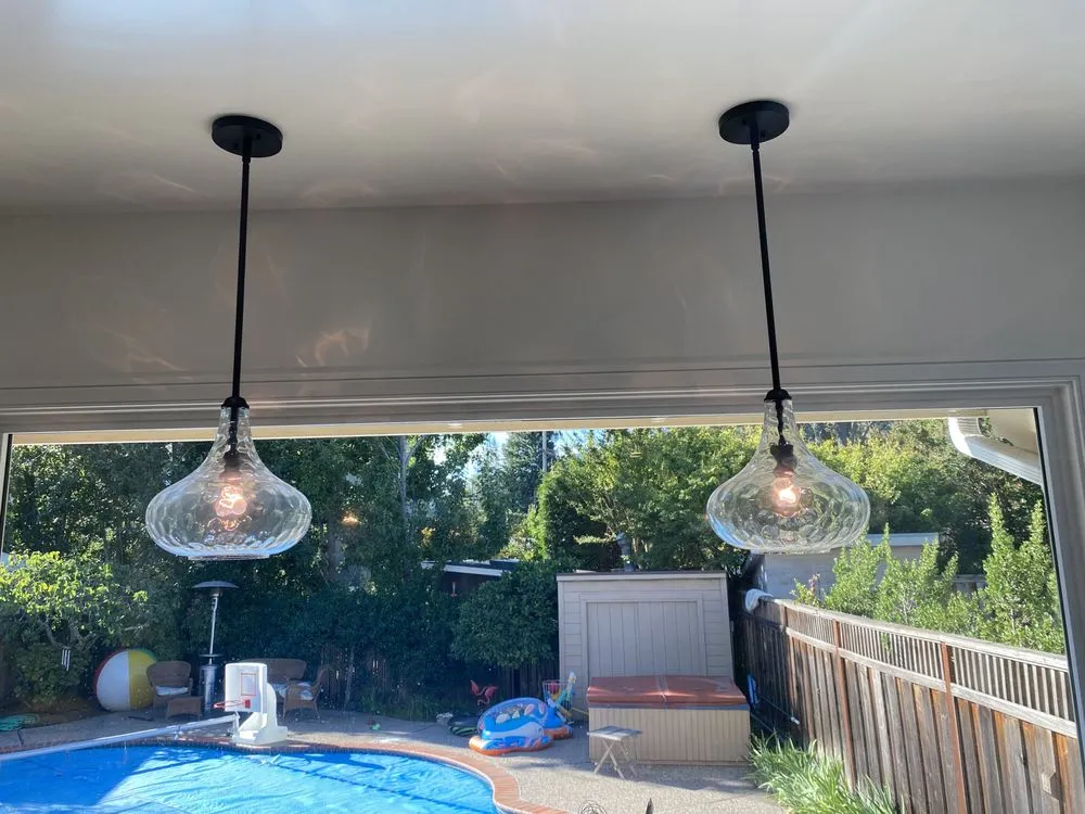 Slide of Chavos Electric