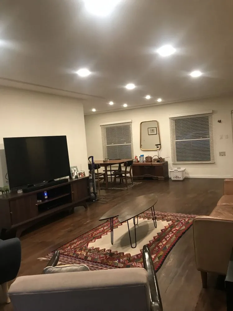 Professional outlet and switch repair service in ,  - Checo Electric