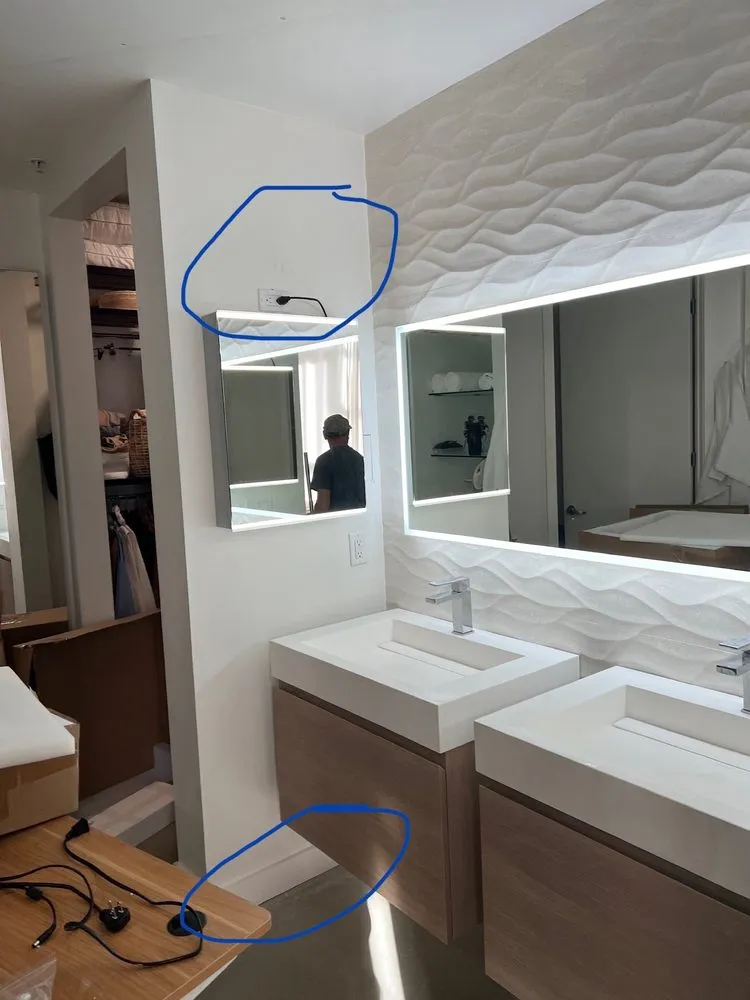 Slide of Checo Electric