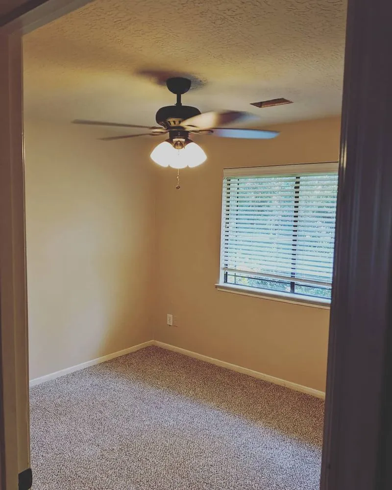 Slide of Chicago Licensed Electricians