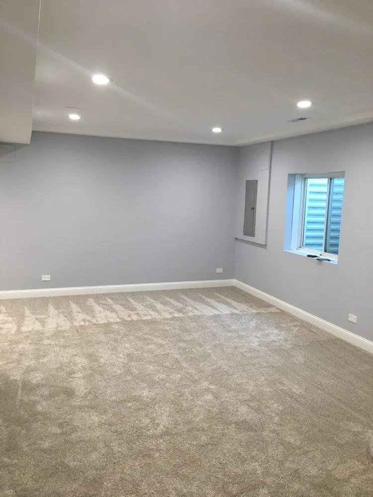 Affordable electrician providing electrical repair in , 