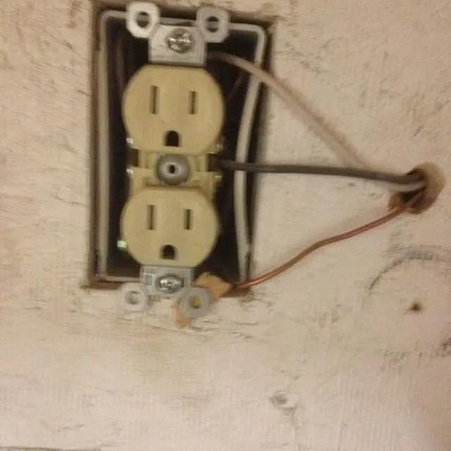 Slide of Chicago Ridge Electrician