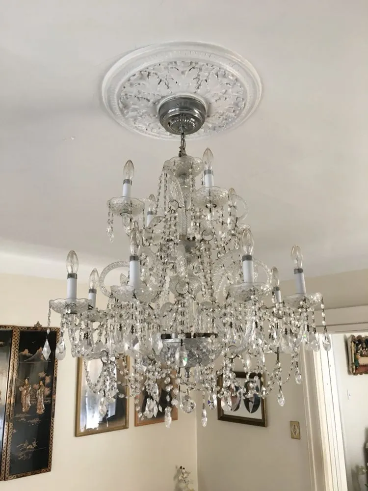 Licensed electrician providing wiring installation in , 