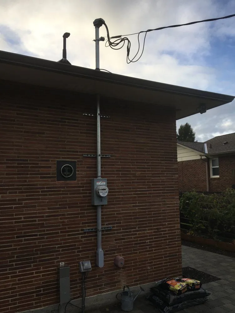 Expert outlet and switch repair in , by Choice Electric