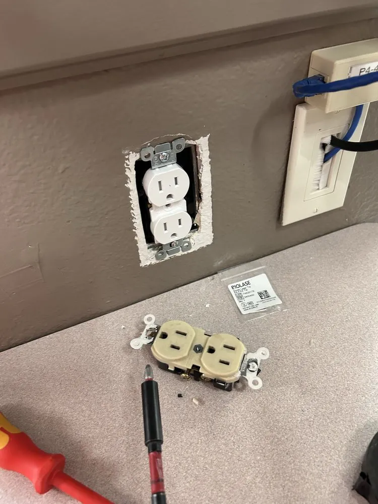 Slide of Chris Denton Electrical