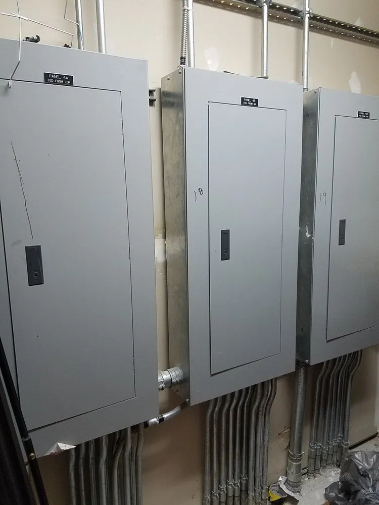 Slide of Chris Handyman