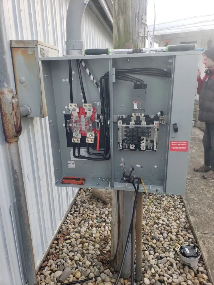 Slide of Chris Kinney Electrical