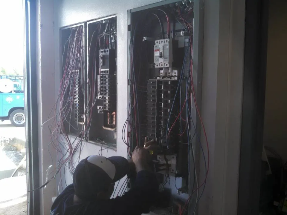 Slide of Chris Lee Electric