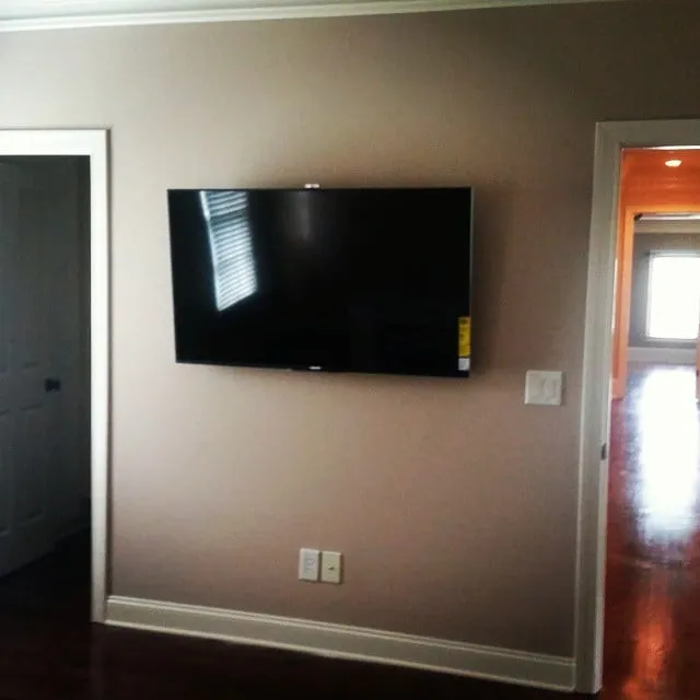 Slide of Chris Sosa Electrical