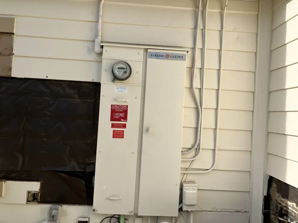 Slide of Chris The Electrician