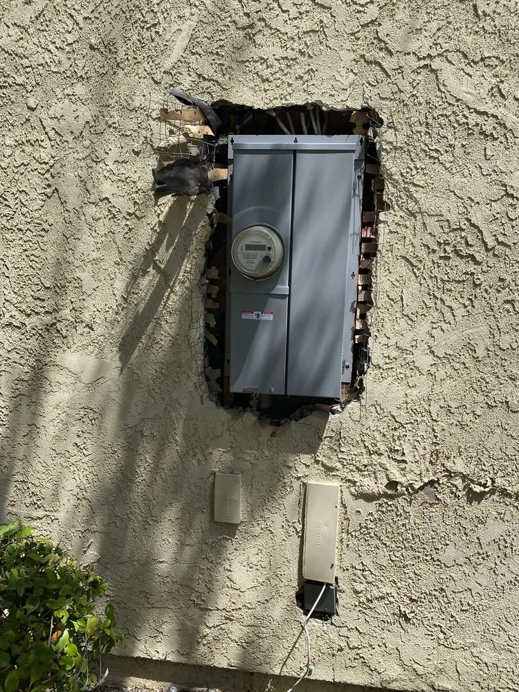 Slide of Chris The Electrician