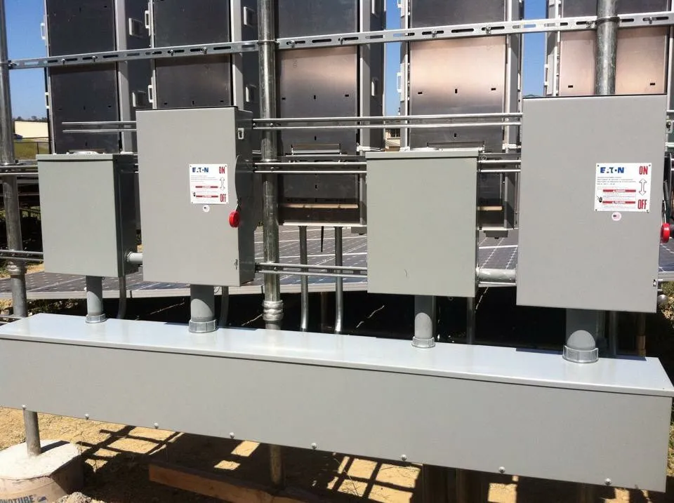 Professional electrician providing circuit breaker repair in , 