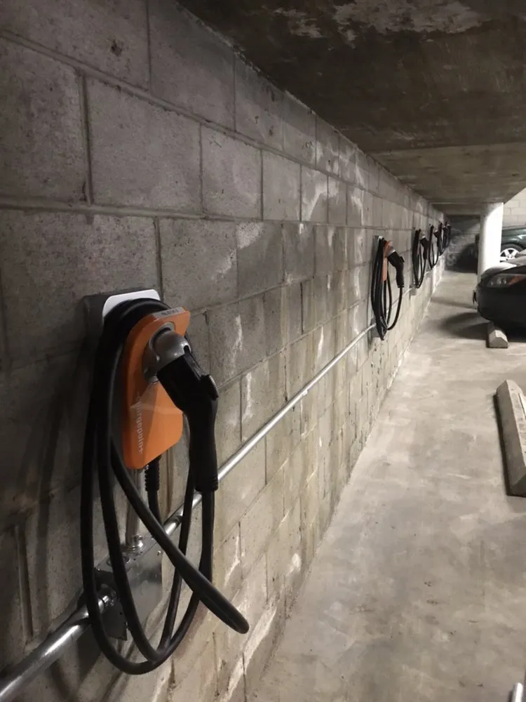 Affordable circuit breaker repair experts serving ,  - Christian Rivera