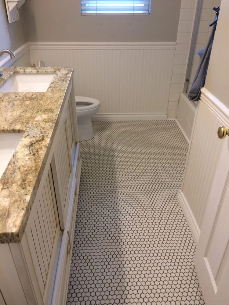 Affordable emergency electrical service service in ,  - Christian's Handyman Services