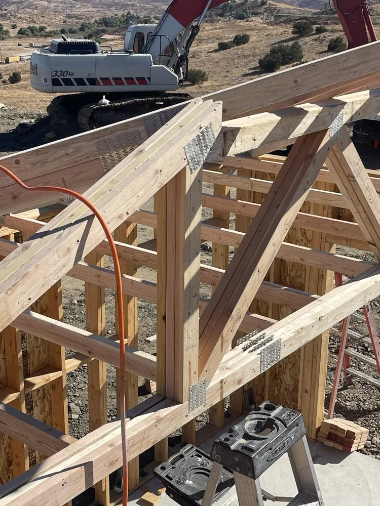 Slide of Chrome Men Construction