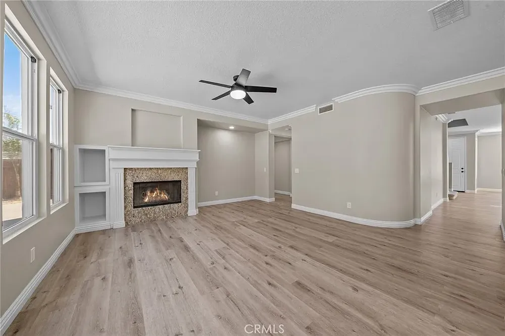 Slide of Chrome Men Construction