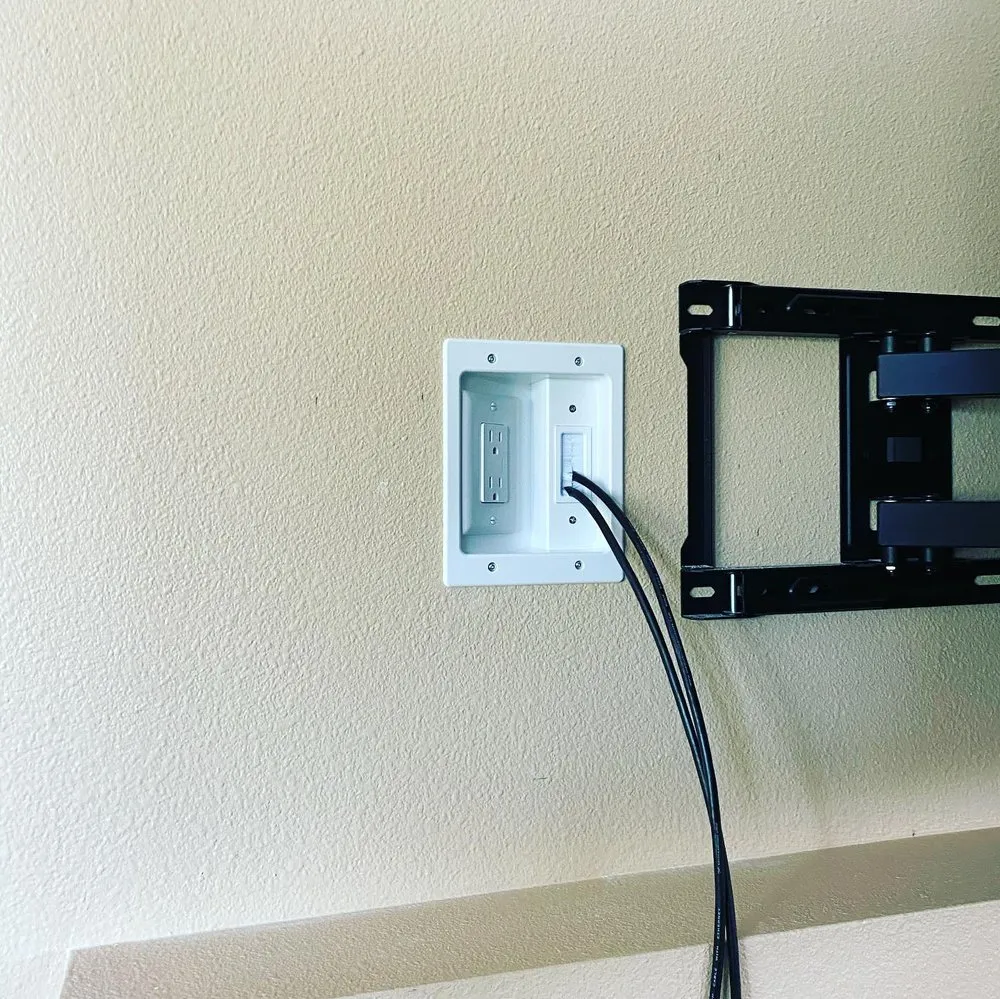 Slide of Cicero Certified Electrician