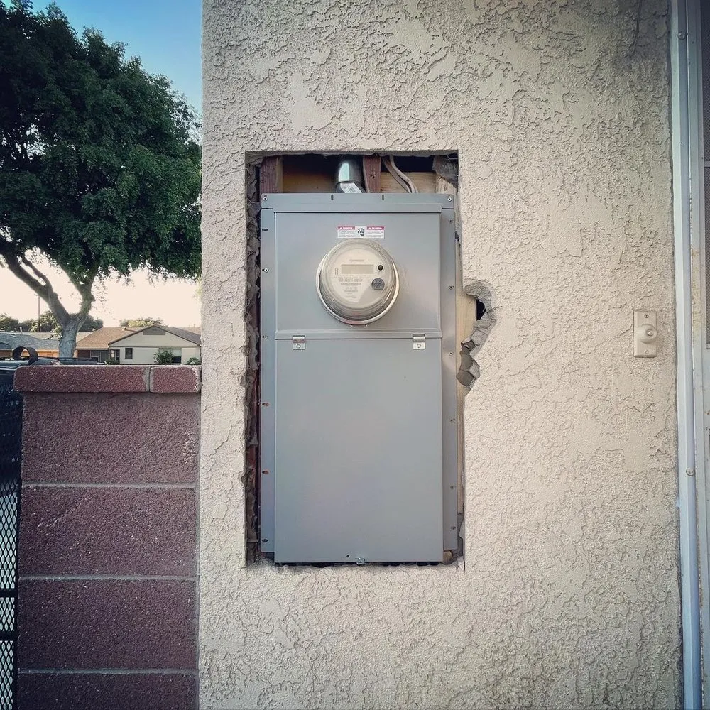 Slide of Cicero Electrical Service