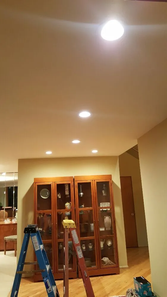 Slide of Cinc Tech Electric